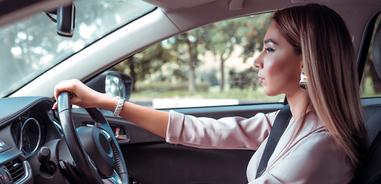 woman_driving_car a woman driving a car